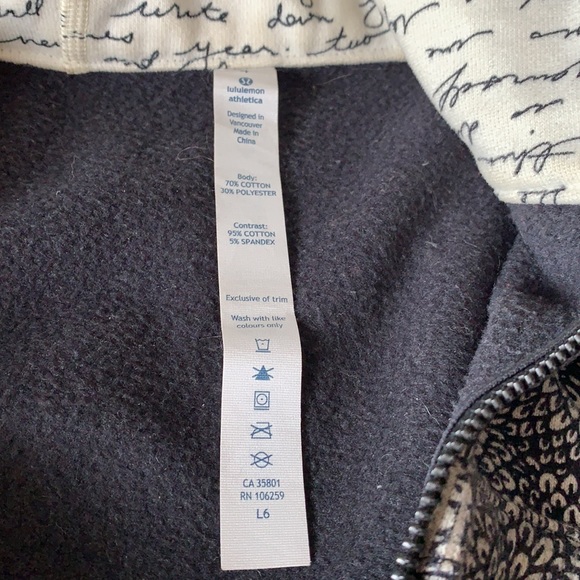 Lululemon women jacket with hood - Picture 9 of 10